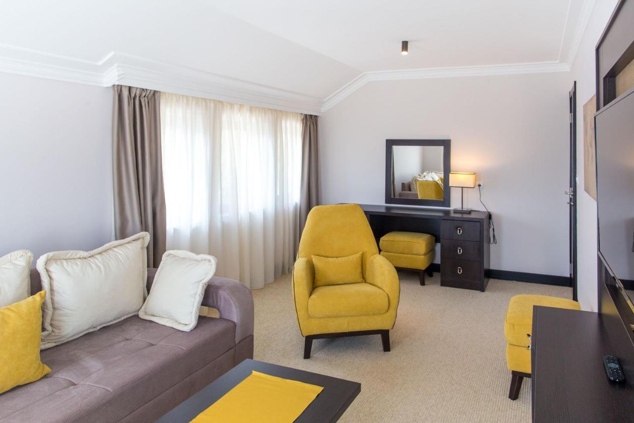 Hotel Swiss Holiday Budva Exterior foto