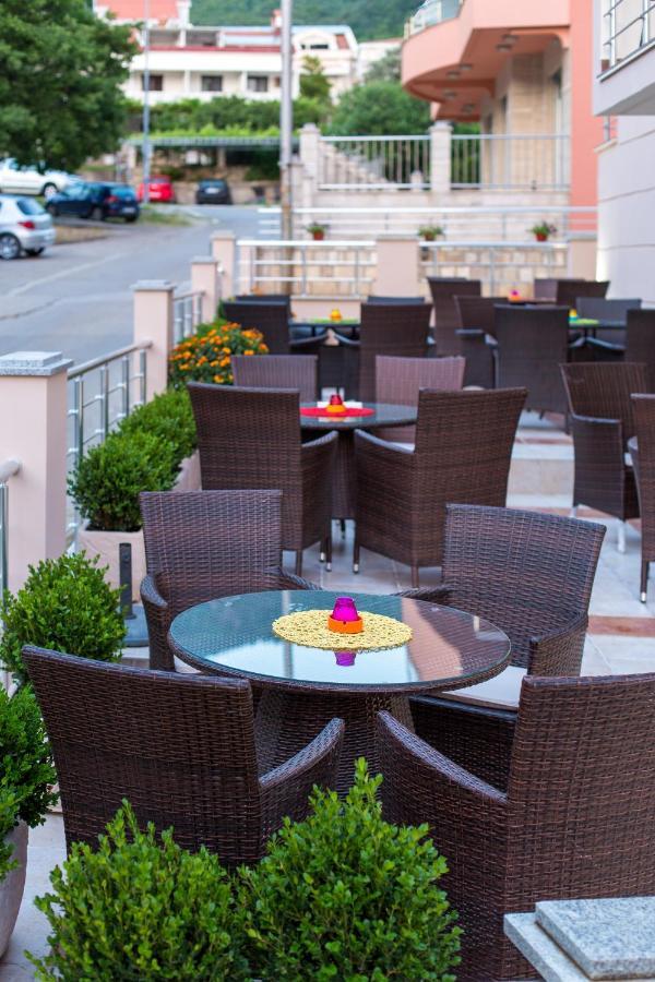 Hotel Swiss Holiday Budva Exterior foto
