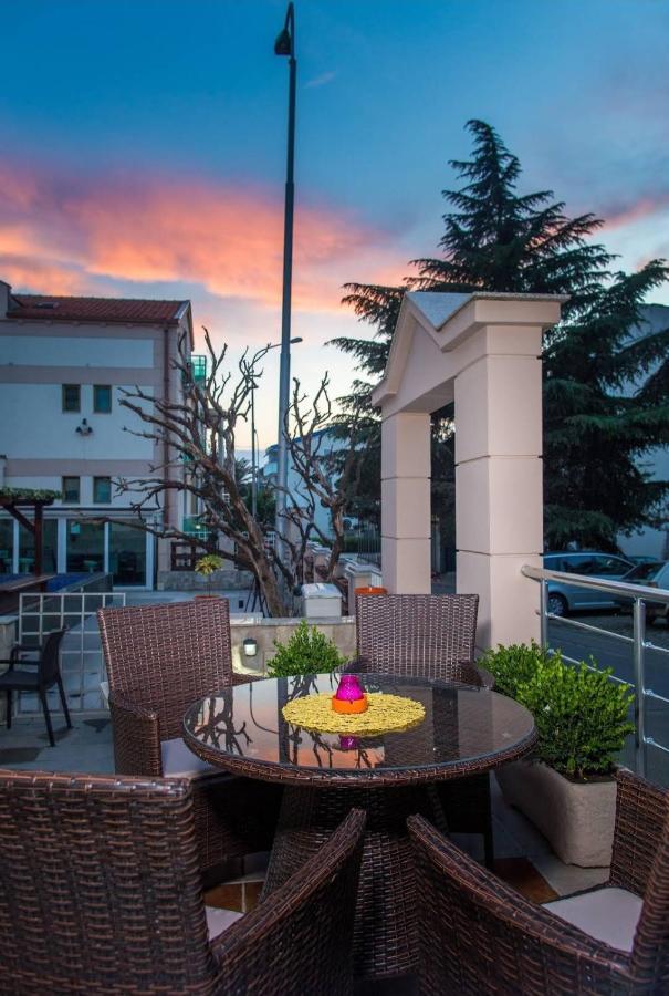 Hotel Swiss Holiday Budva Exterior foto