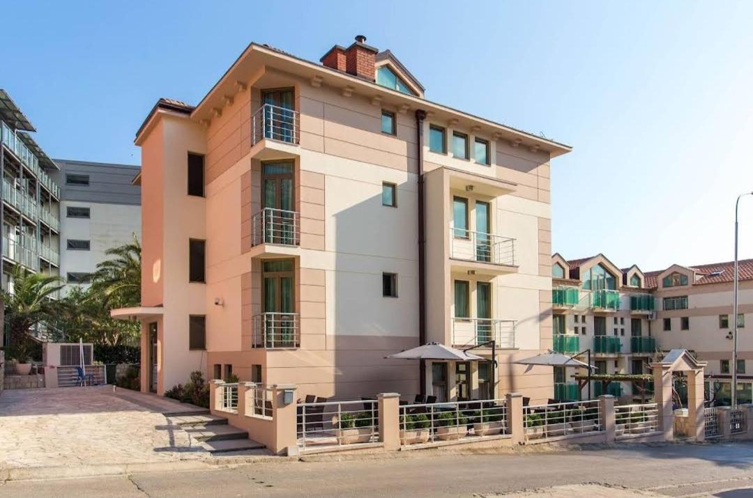 Hotel Swiss Holiday Budva Exterior foto