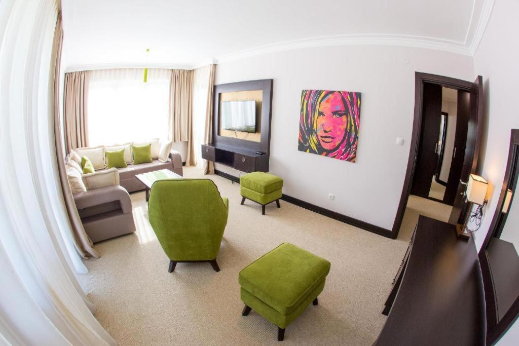 Hotel Swiss Holiday Budva Exterior foto