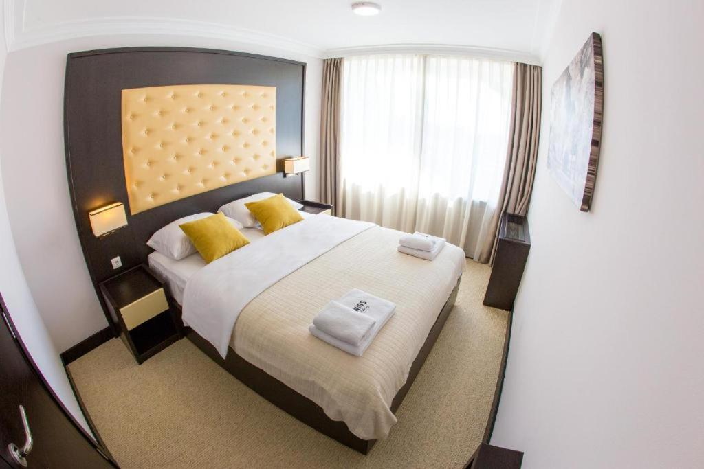 Hotel Swiss Holiday Budva Exterior foto