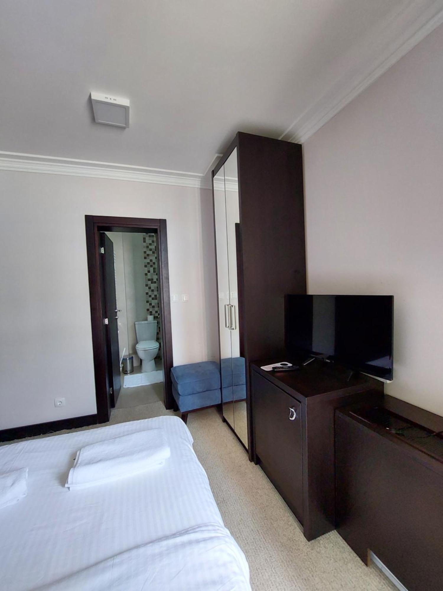 Hotel Swiss Holiday Budva Zimmer foto